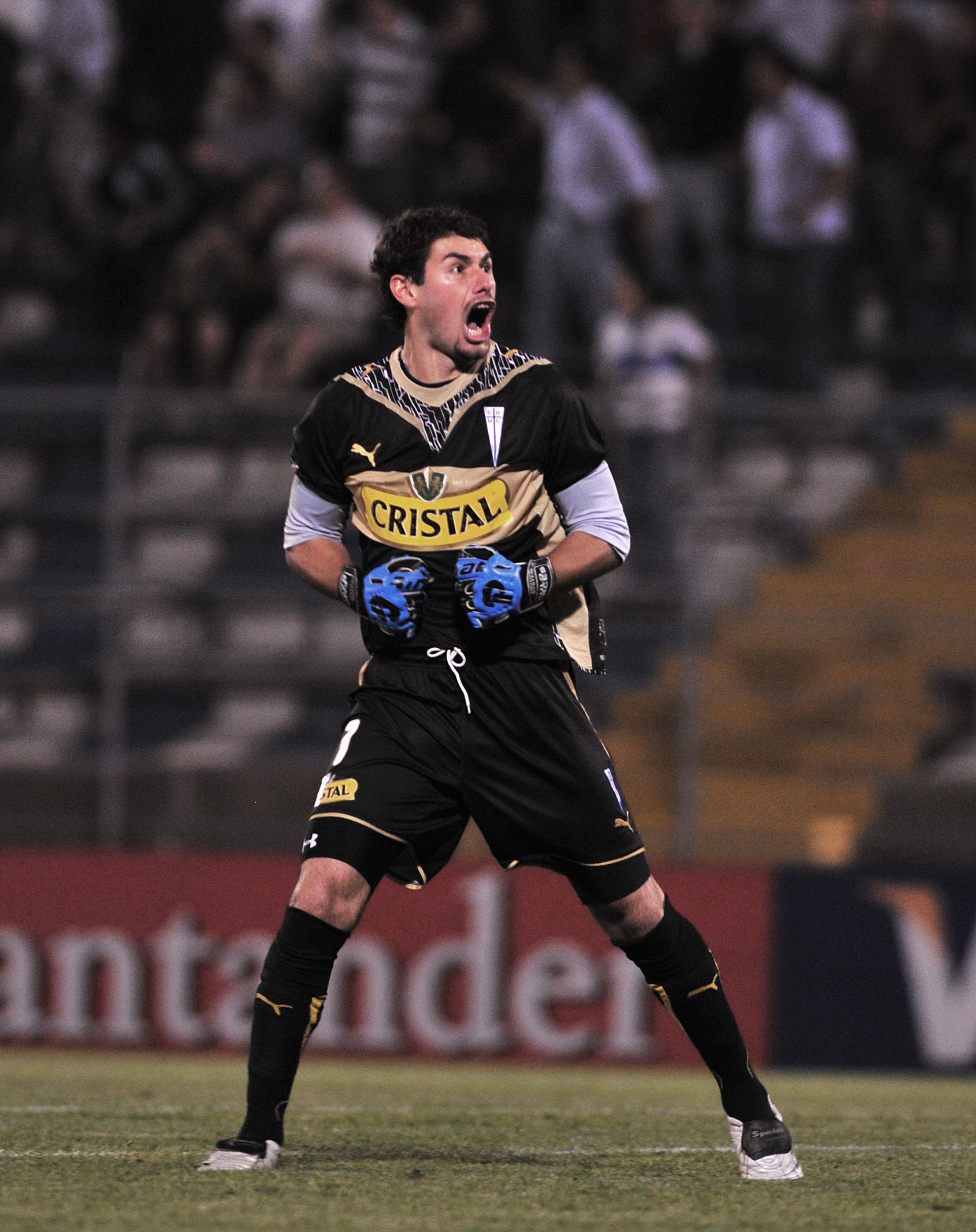 Carlos Emiro photo
