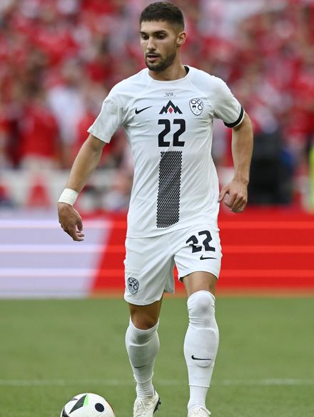 Adam Gnezda photo