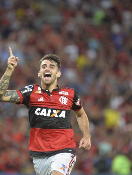 Felipe Vizeu photo