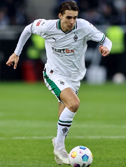 Florian Neuhaus photo