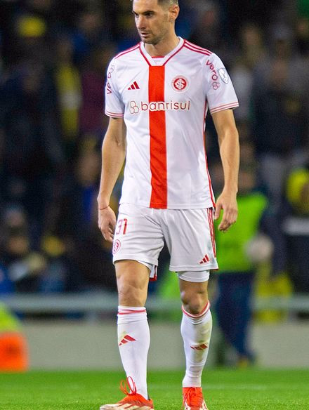 Lucas Alario photo
