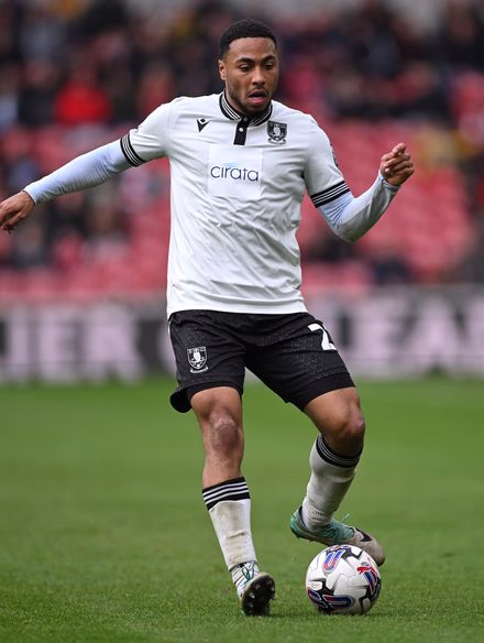 Luke ayling photo