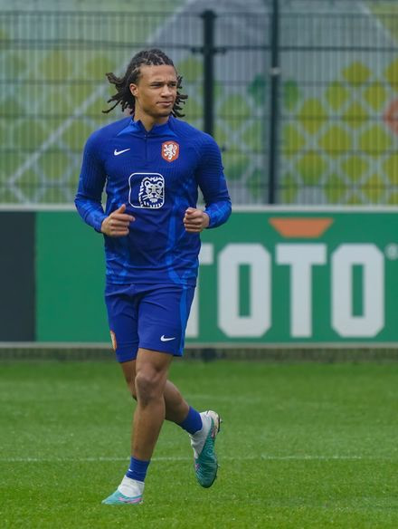 Nathan Aké photo