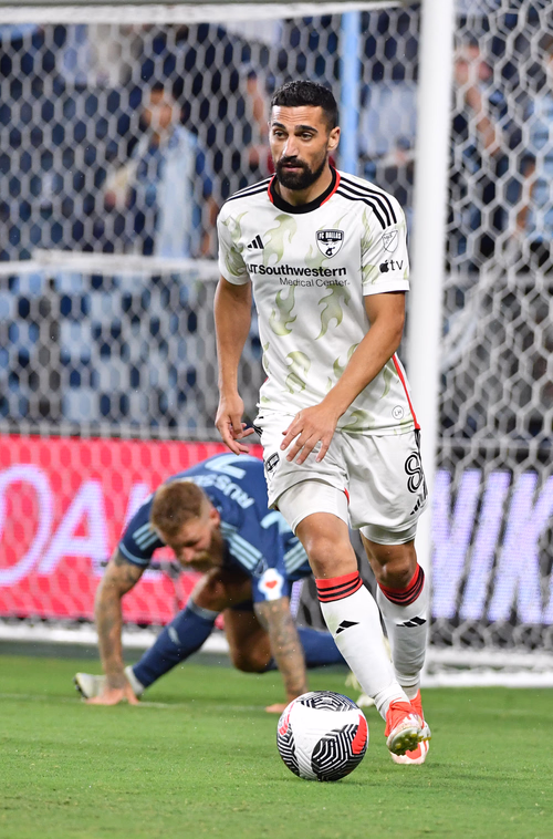 Sebastian Lletget photo