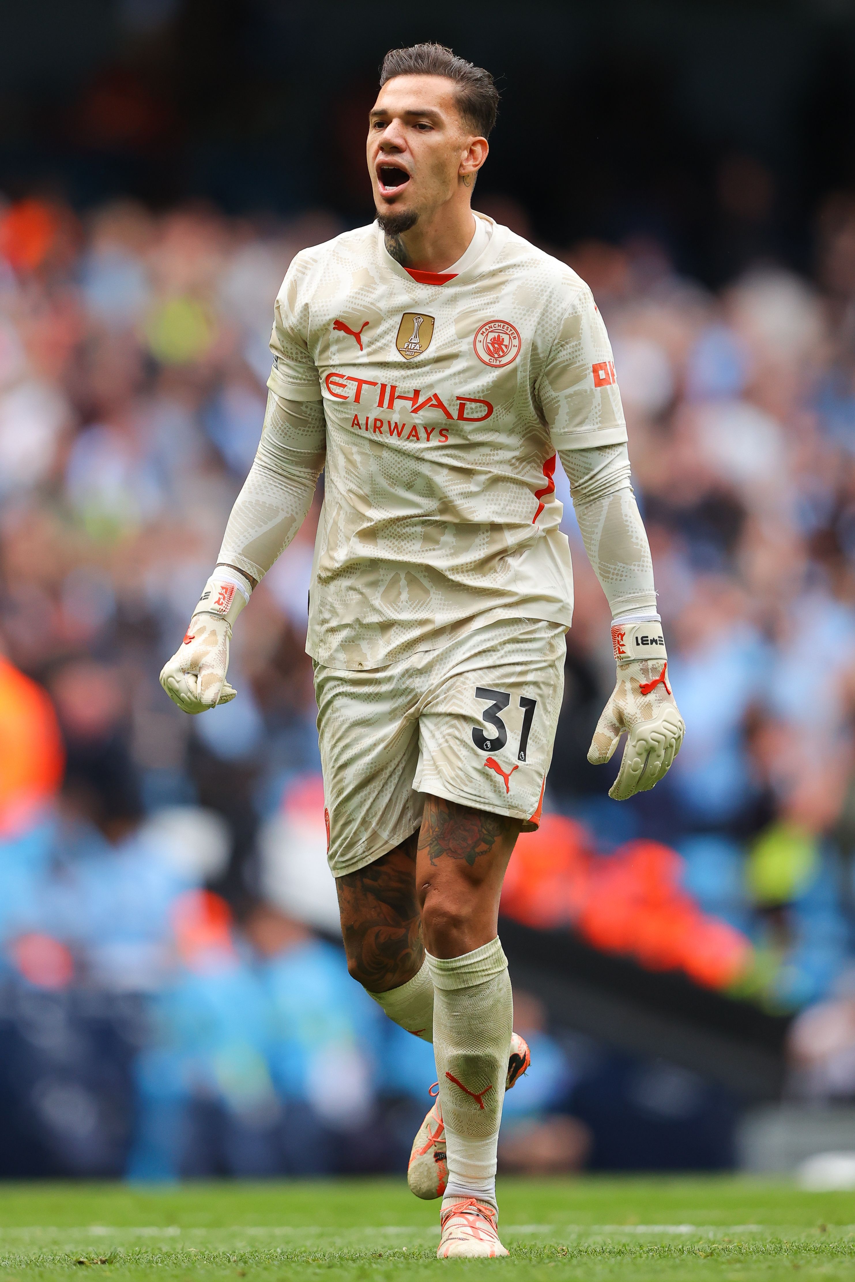 Ederson  photo