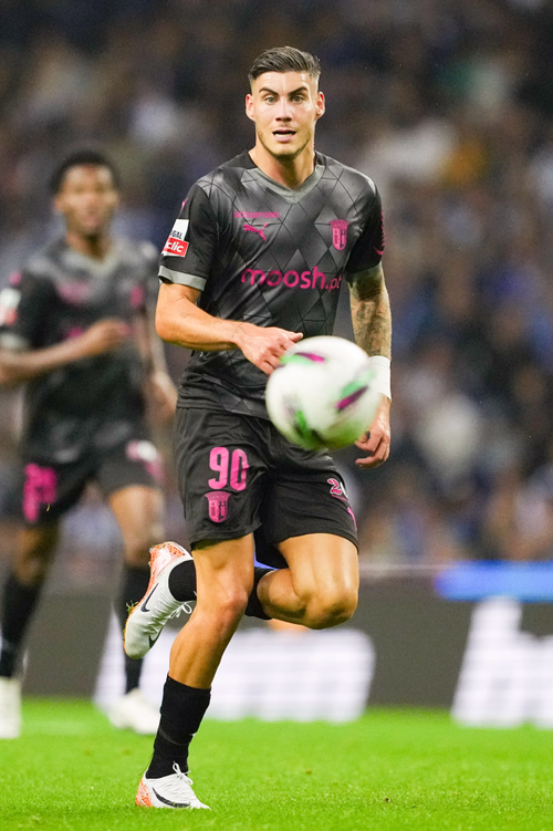 Roberto Férnandez photo